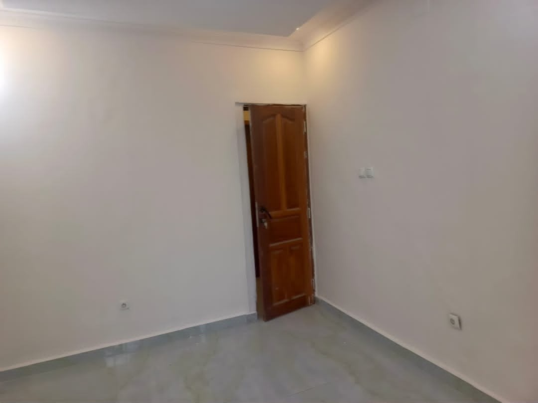 scaled_1001959931 Appartement à Louer – Bandalungwa, Kinshasa