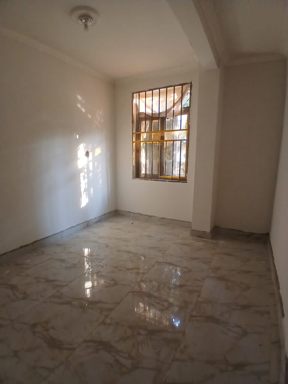 scaled_1001960290 Appartement à Louer – Ngaliema, Kinshasa
