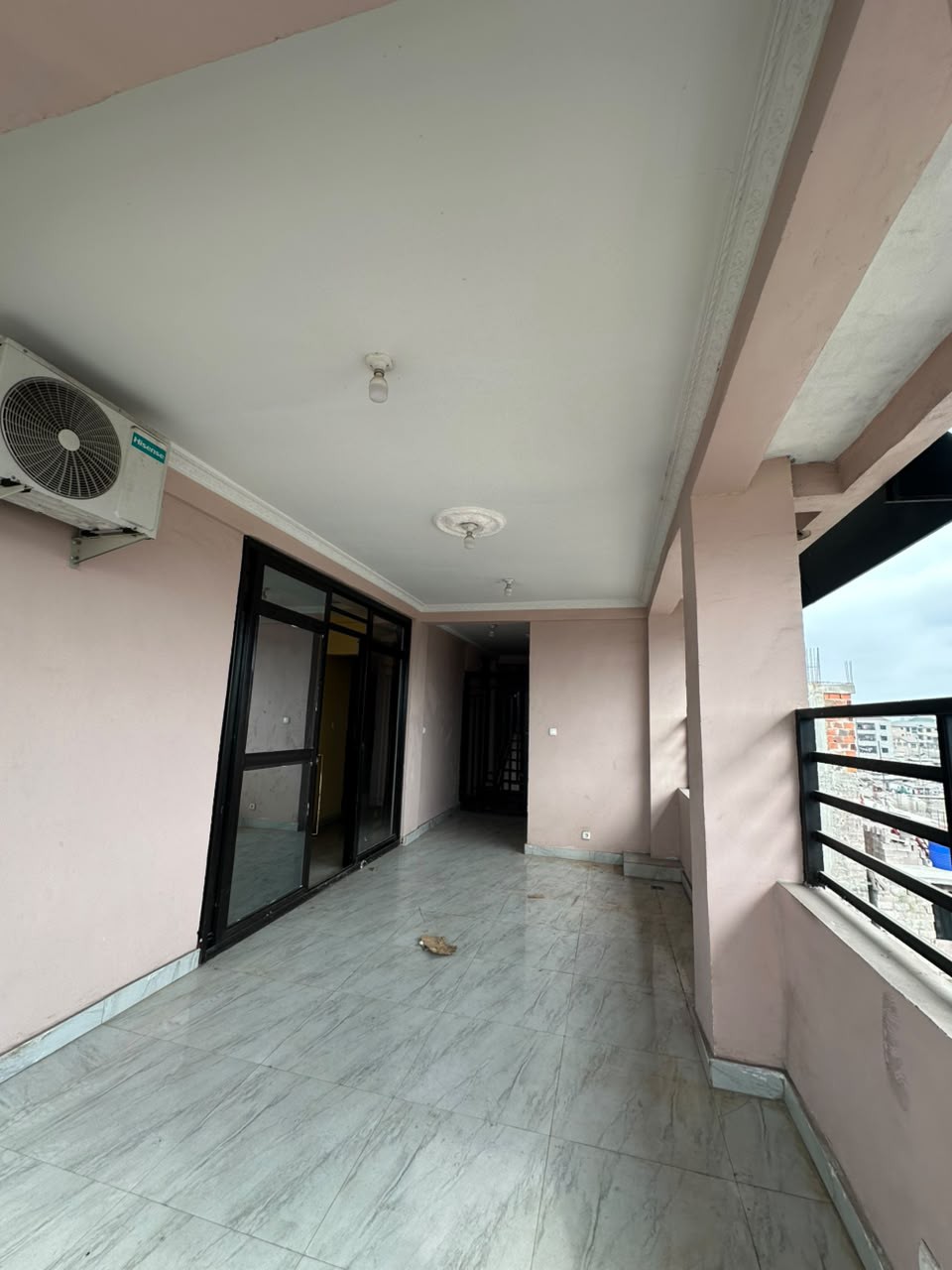 scaled_1001961993 Appartement à Louer – Lingwala, Kinshasa