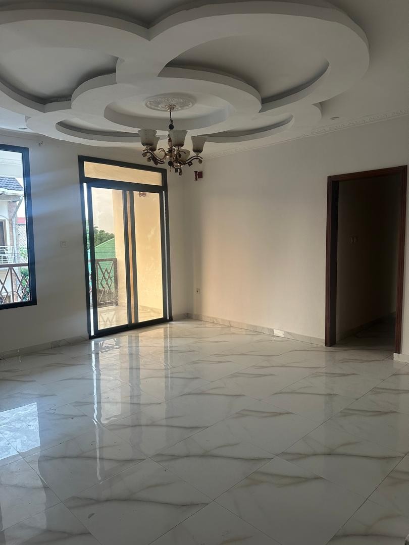 scaled_1001972441 Appartement à Louer – Ngaliema, Kinshasa