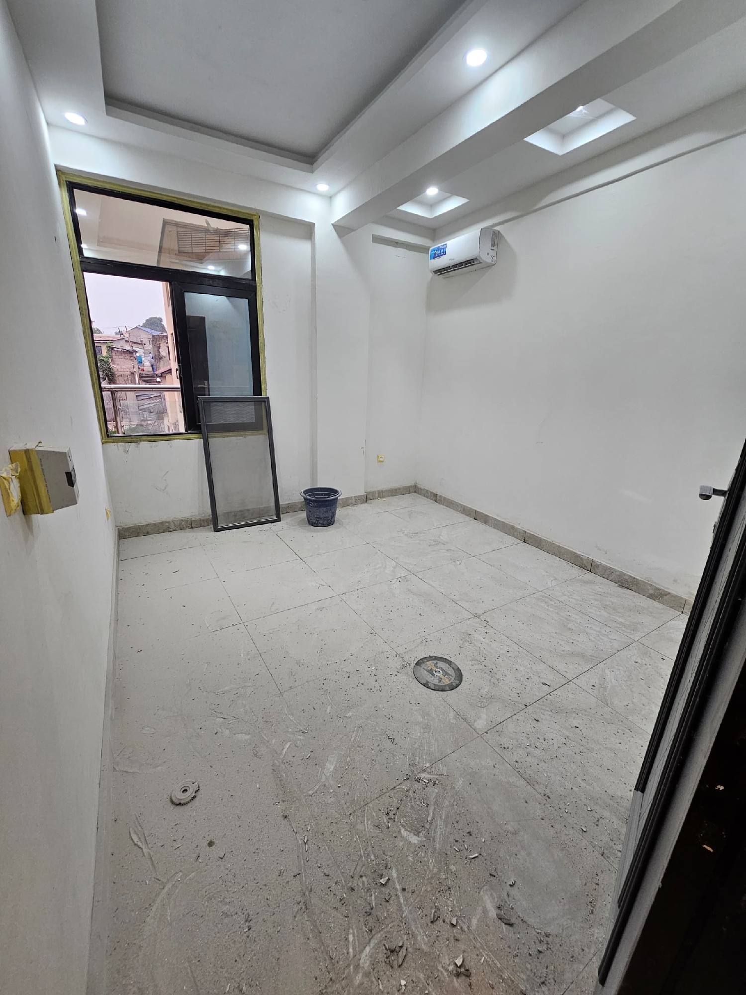 scaled_1001972853 Appartement à Louer – Ngaliema, Kinshasa