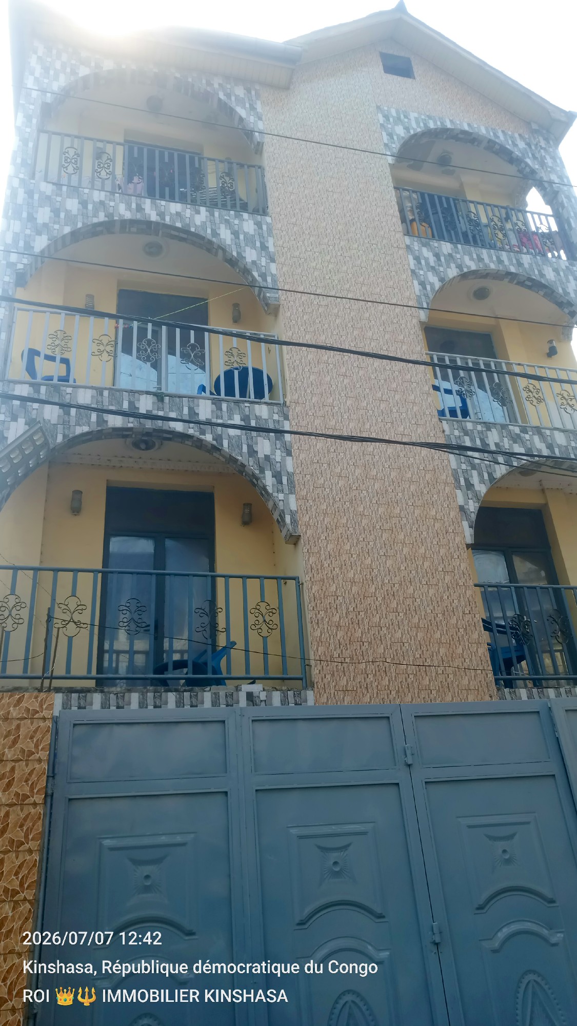 scaled_1005604430 Immeuble à Vendre – Lingwala, Kinshasa