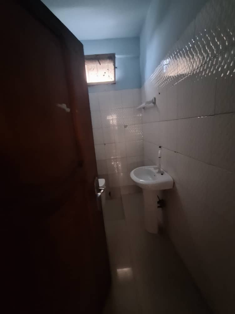 scaled_1005690443 Appartement à Louer – Kinshasa, Kinshasa
