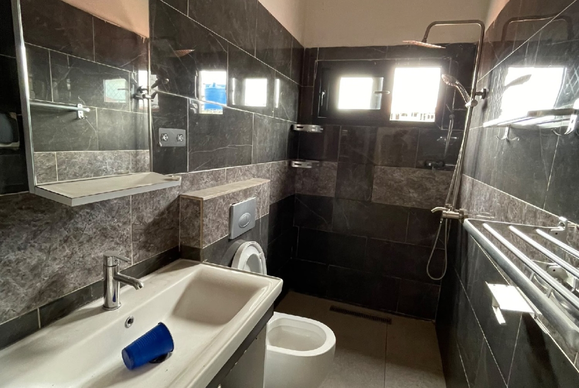 UN MAGNIFIQUE APPARTEMENT À LOUER – KINTAMBO