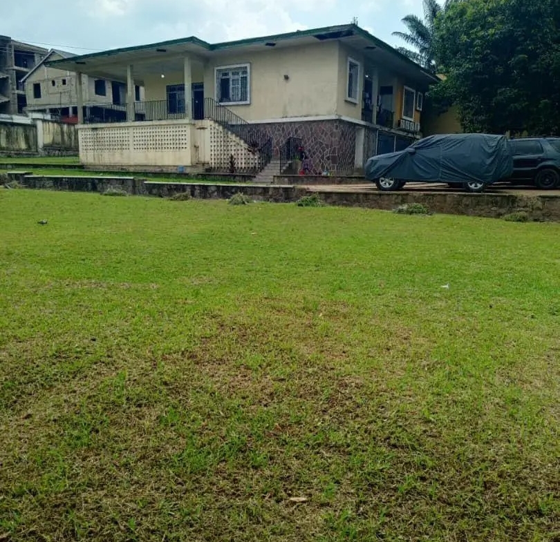Parcelle-Terrain à Vendre – Ngaliema, Kinshasa