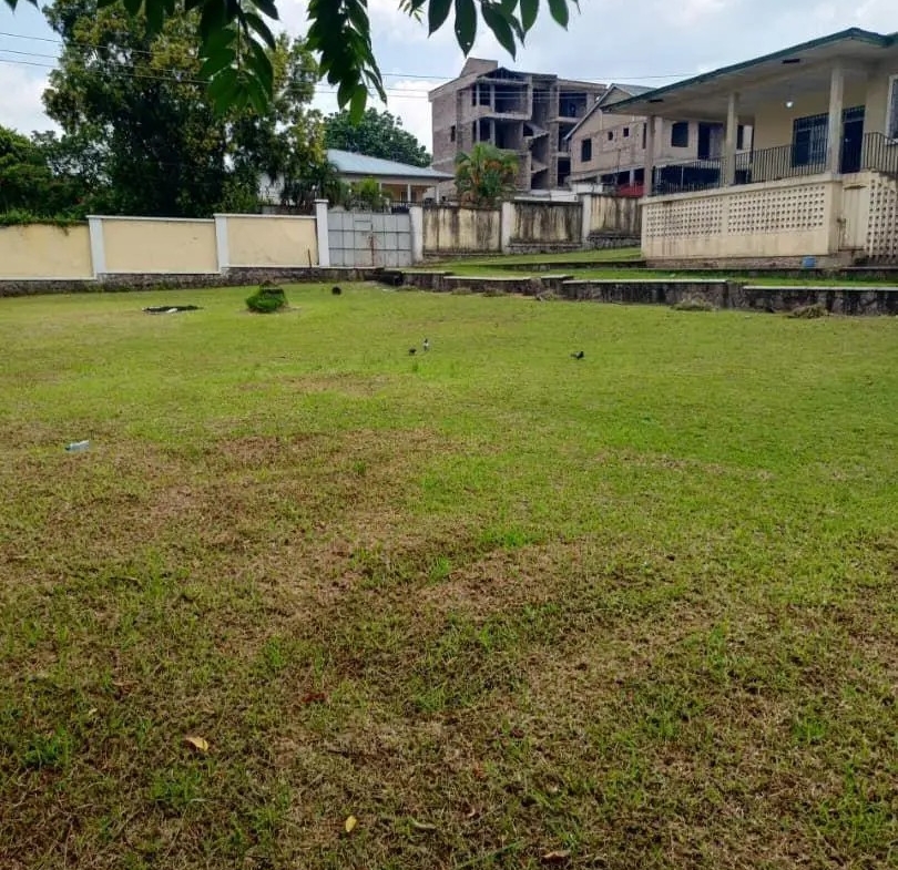 Parcelle-Terrain à Vendre – Ngaliema, Kinshasa