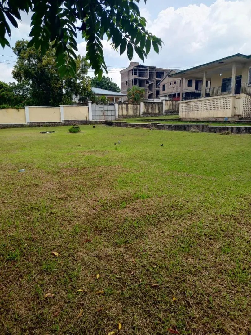 scaled_1006560207 Parcelle-Terrain à Vendre – Ngaliema, Kinshasa