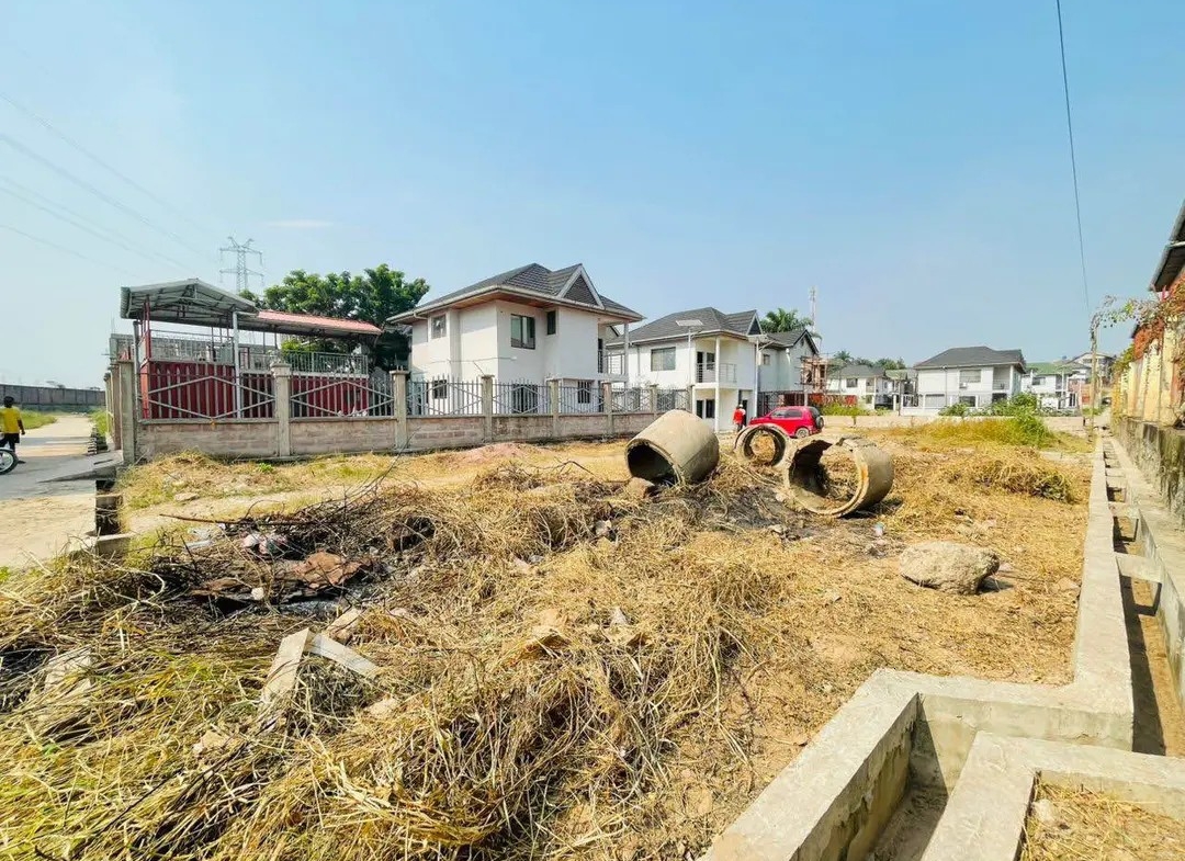 Parcelle-Terrain à Vendre – Mbudi, Kinshasa