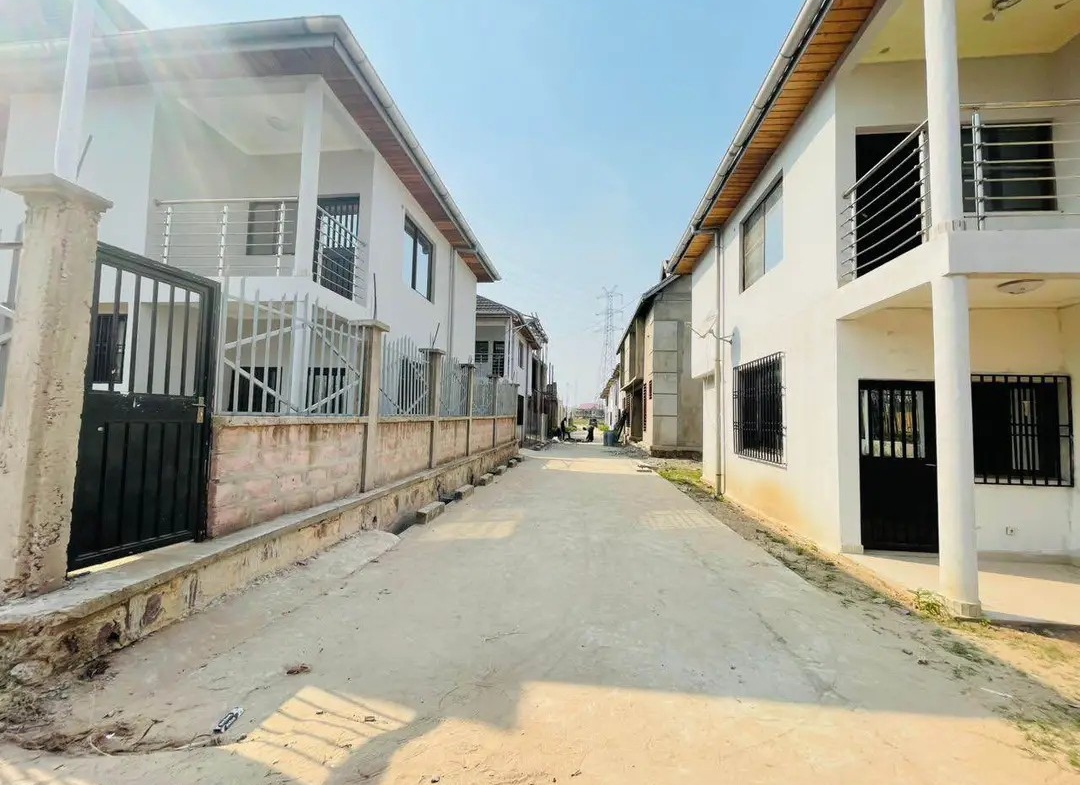 Parcelle-Terrain à Vendre – Mbudi, Kinshasa