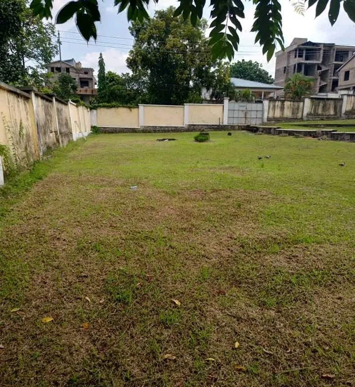 Parcelle-Terrain à Vendre – Ngaliema, Kinshasa