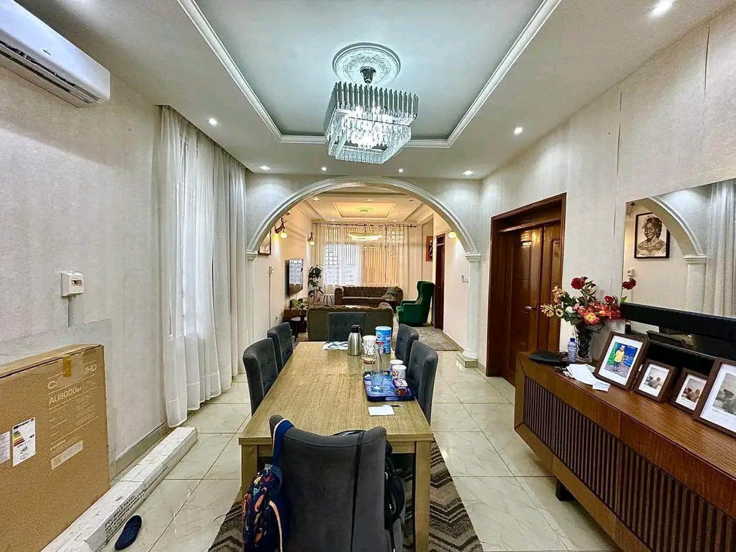 scaled_1006566912 Maison à Louer – Kintambo, Kinshasa