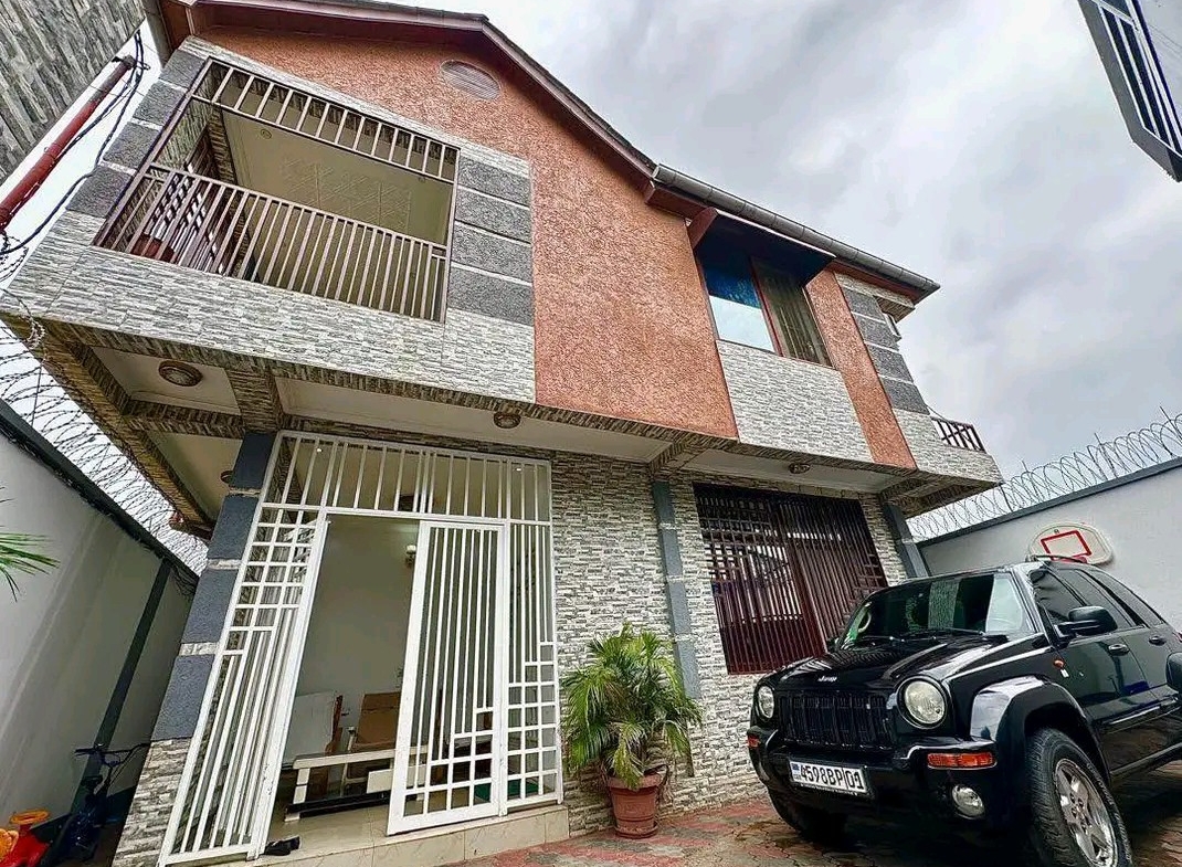 Maison à Louer – Kintambo, Kinshasa