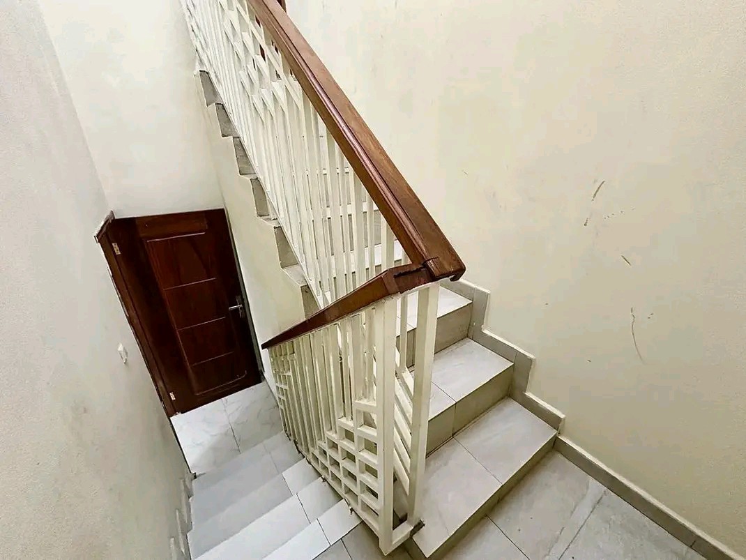scaled_1006566941 Maison à Louer – Kintambo, Kinshasa