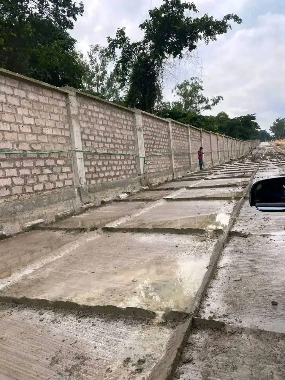 scaled_1006569356 Parcelle-Terrain à Vendre – Ngaliema, Kinshasa