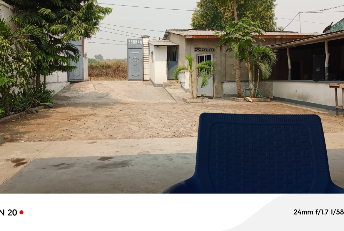 Hôtel à Vendre – N’Sele, Kinshasa