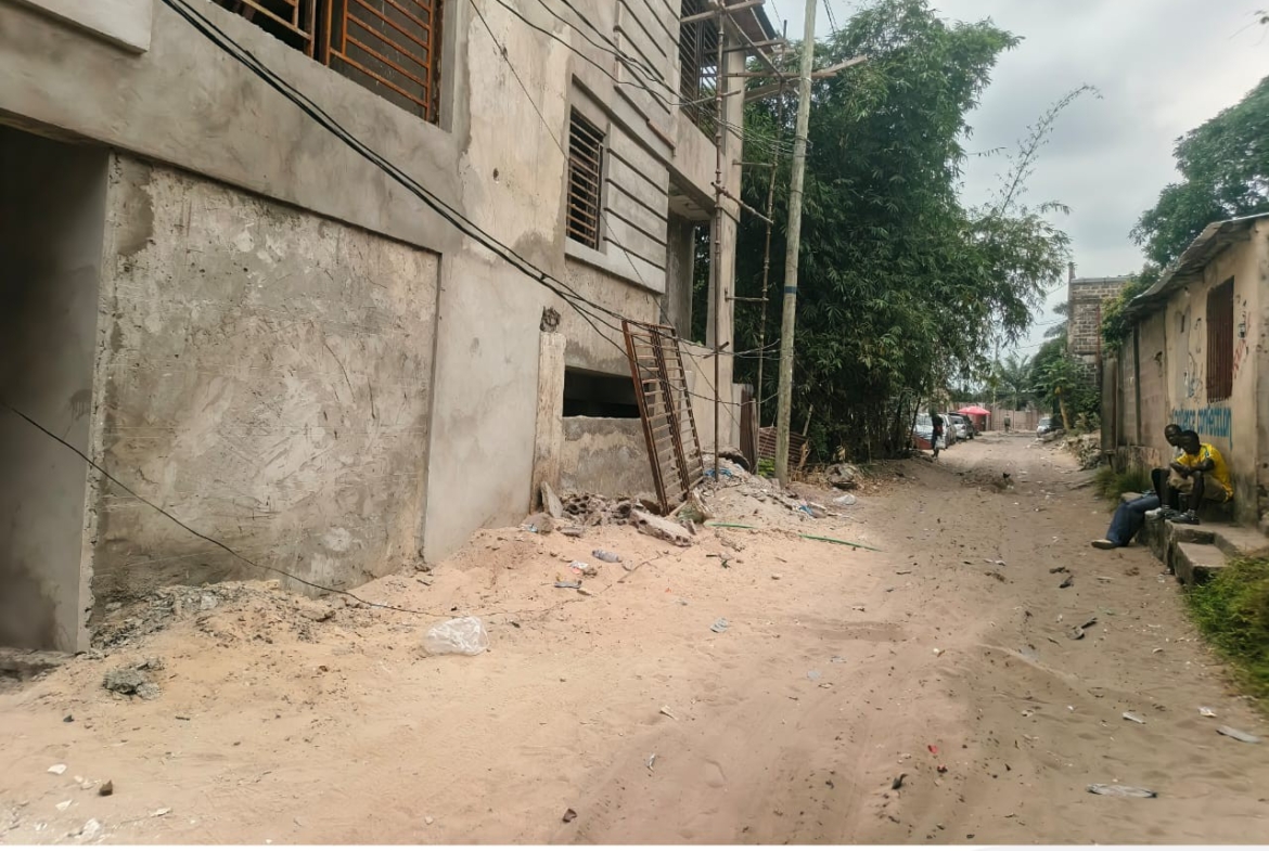 Parcelle-Terrain à Vendre – Ngaliema, Kinshasa