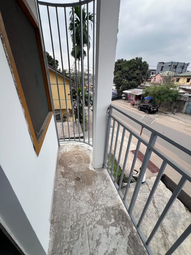 scaled_1006587026 Appartement à Louer – Kintambo, Kinshasa