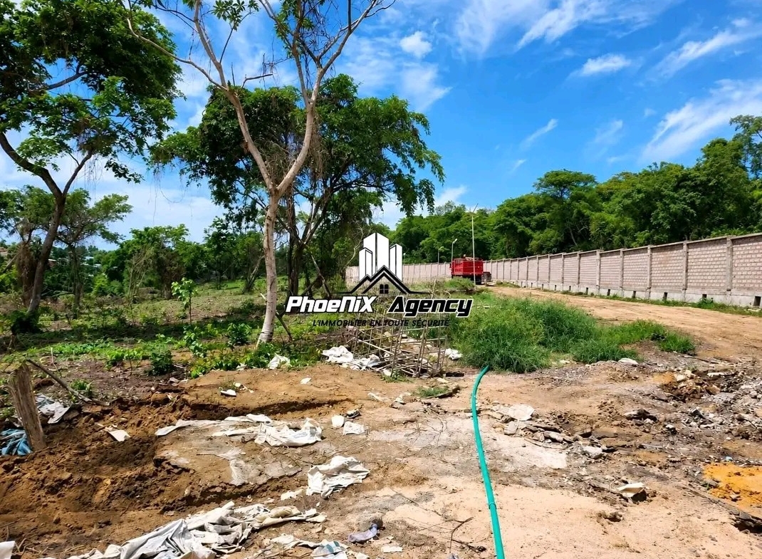 Parcelle-Terrain à Vendre – Ngaliema, Kinshasa