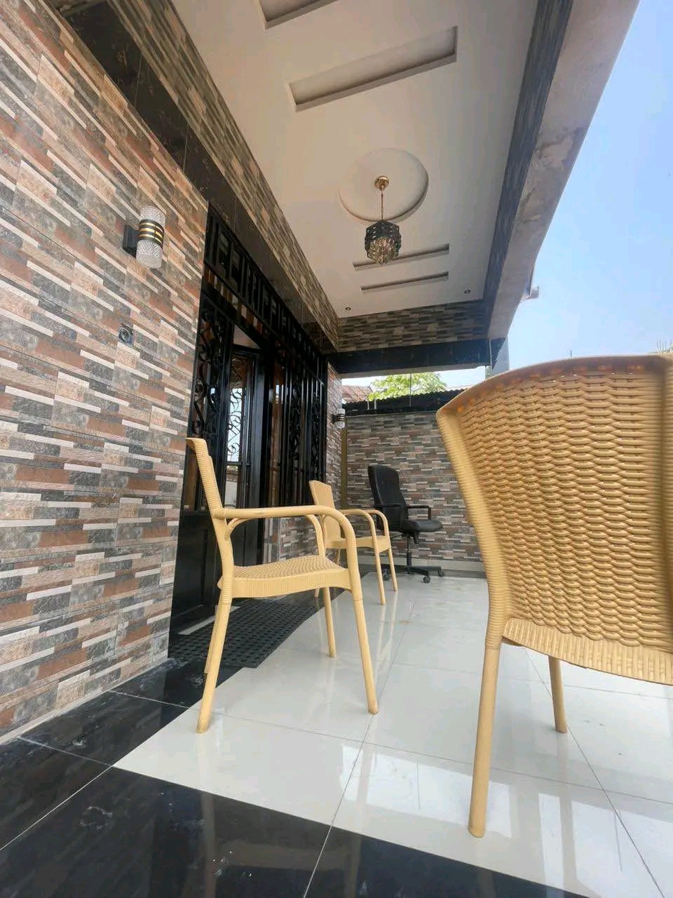 scaled_1006593606 Maison à Vendre – Ngaliema, Kinshasa