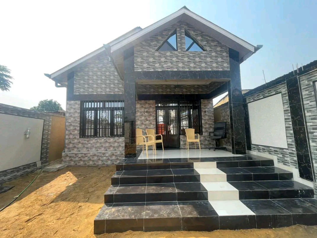 scaled_1006593608 Maison à Vendre – Ngaliema, Kinshasa