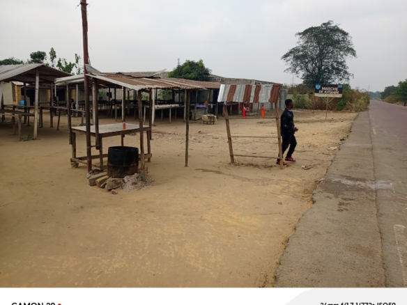 Terrain  a vendre a maluku bita kitsini