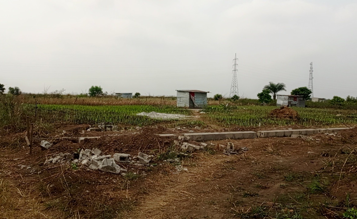 Terrain a vendre a maluku