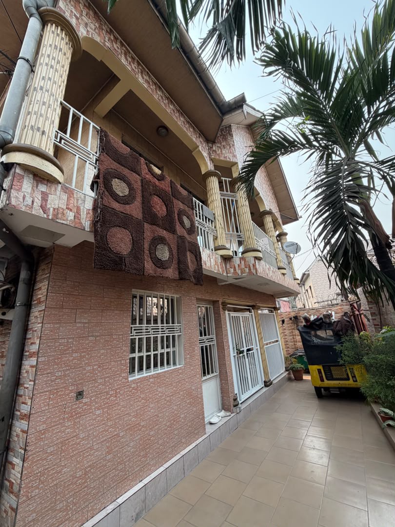 PARCELLE À VENDRE À KINSHASA LIMETE 18 IÈME RUE INDUSTRIELLE