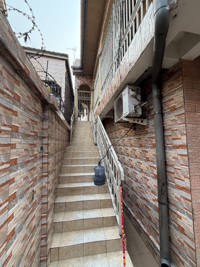 PARCELLE À VENDRE À KINSHASA LIMETE 18 IÈME RUE INDUSTRIELLE