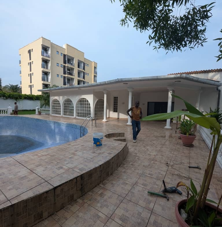 VILLA À LOUER À GOMBE SOCIMAT KINSHASA RD CONGO