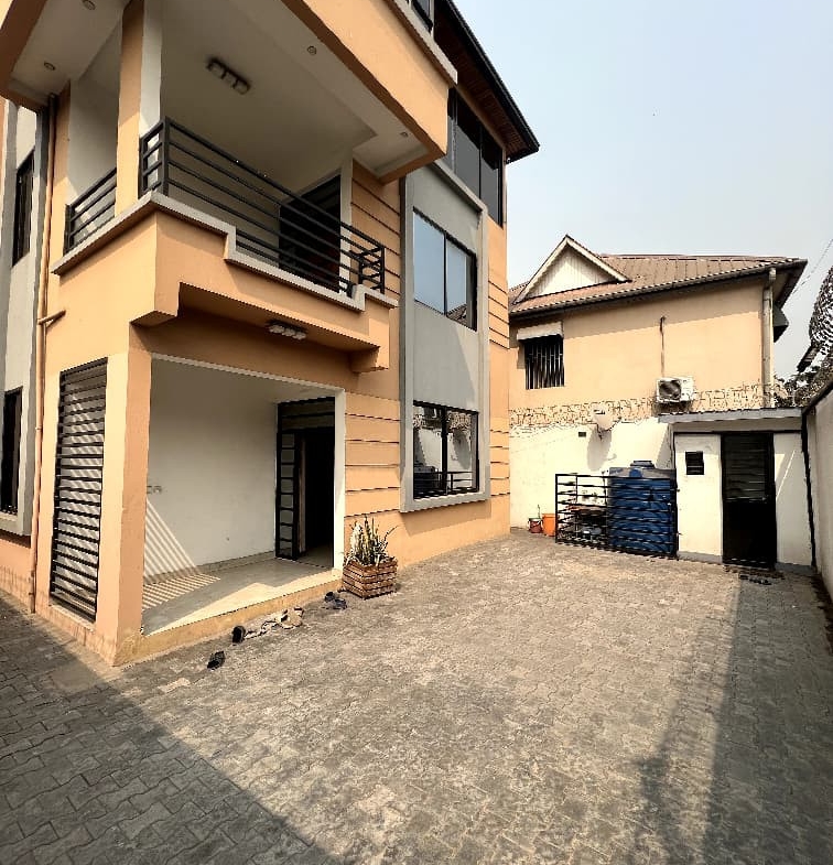 APPARTEMENT À LOUER À LIMETE