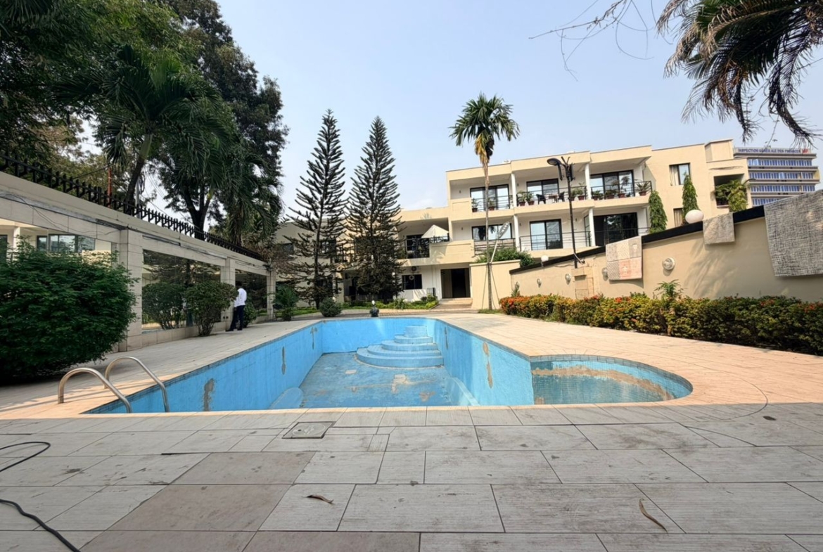 Immeuble à Vendre – Gombe, Kinshasa