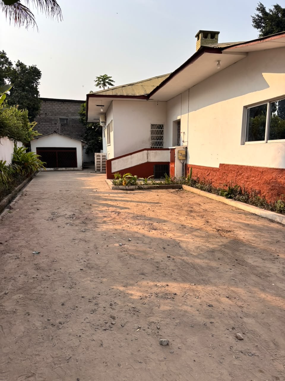 scaled_1007251978 Villa à Louer – Macampagne, Kinshasa