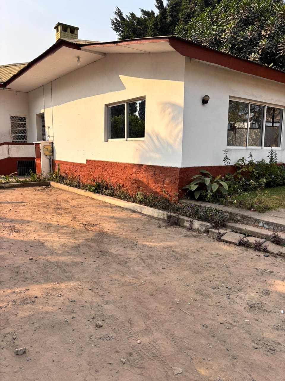 scaled_1007251987 Villa à Louer – Macampagne, Kinshasa