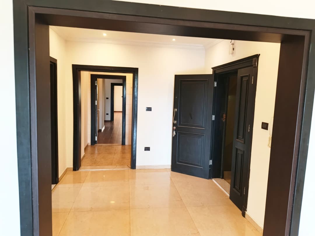 scaled_1007252323 Appartement Meublé à Louer – Gombe, Kinshasa
