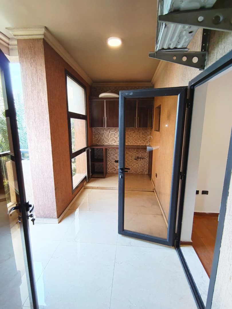 scaled_1007252327 Appartement Meublé à Louer – Gombe, Kinshasa