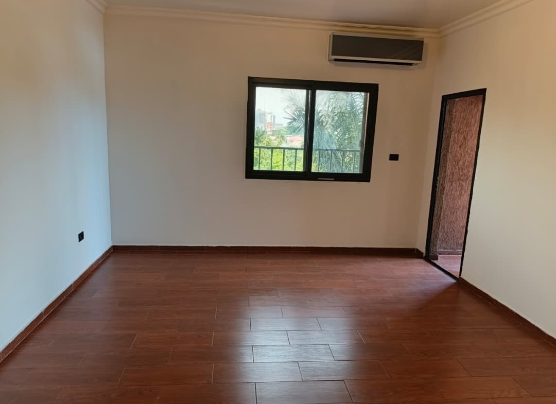 Appartement Meublé à Louer – Gombe, Kinshasa