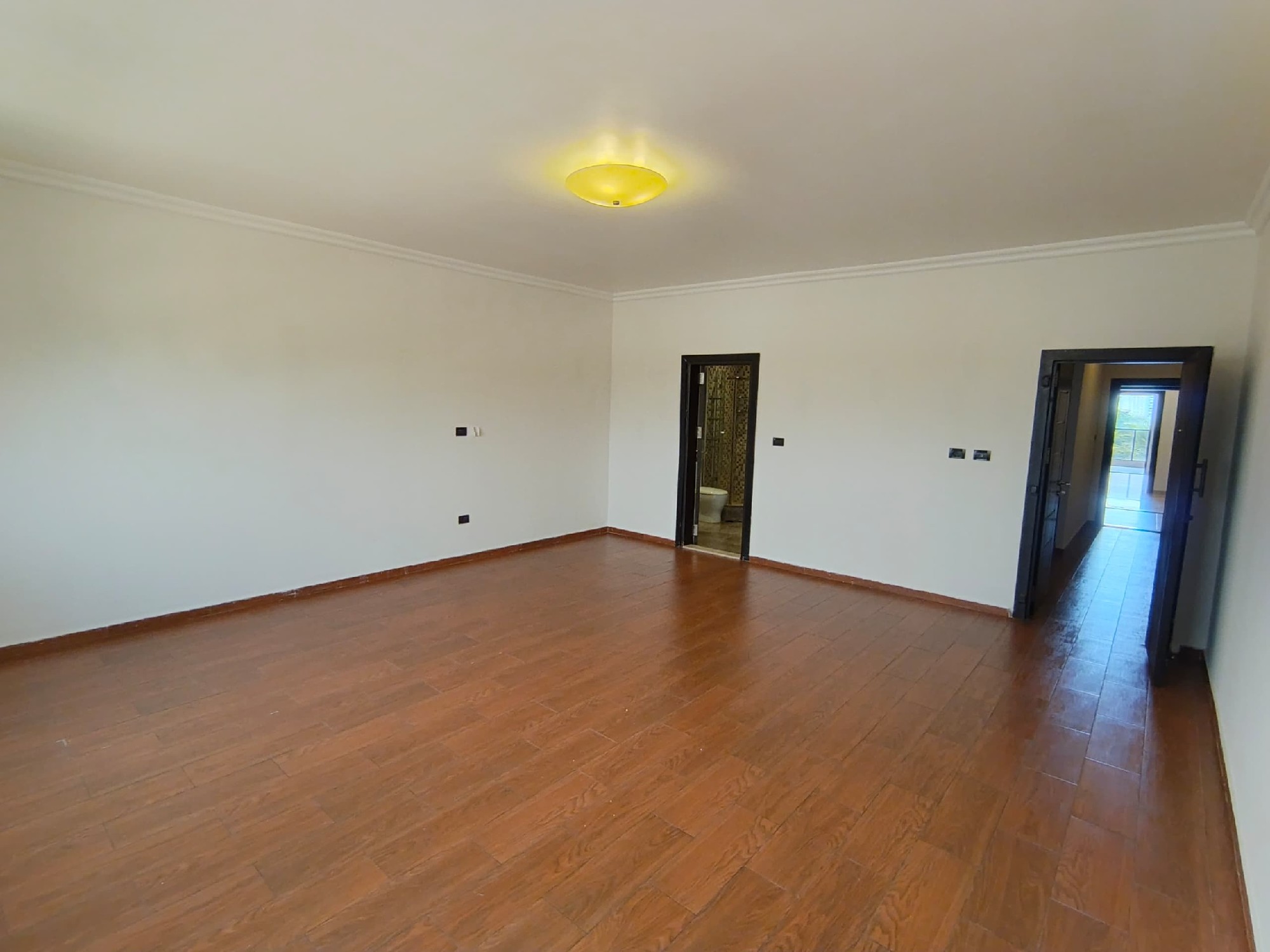 scaled_1007252337 Appartement Meublé à Louer – Gombe, Kinshasa