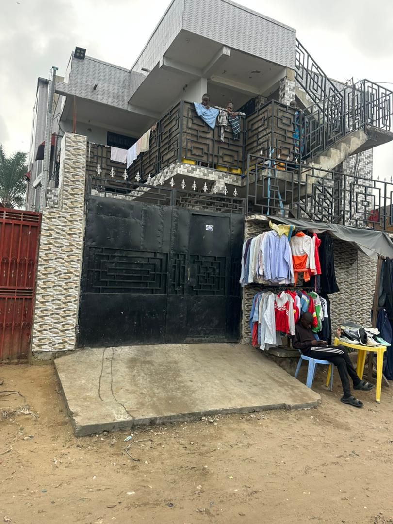 scaled_1007751452 Immeuble à Vendre – Mont-Ngafula, Kinshasa