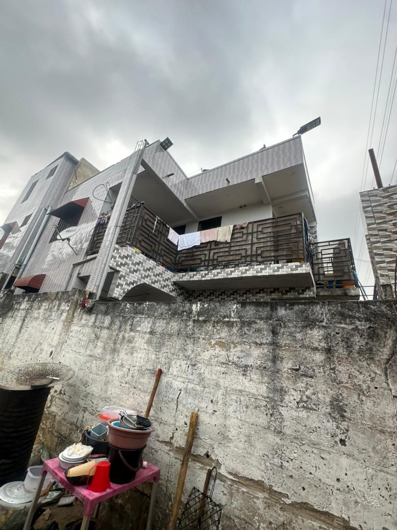 scaled_1007751455 Immeuble à Vendre – Mont-Ngafula, Kinshasa