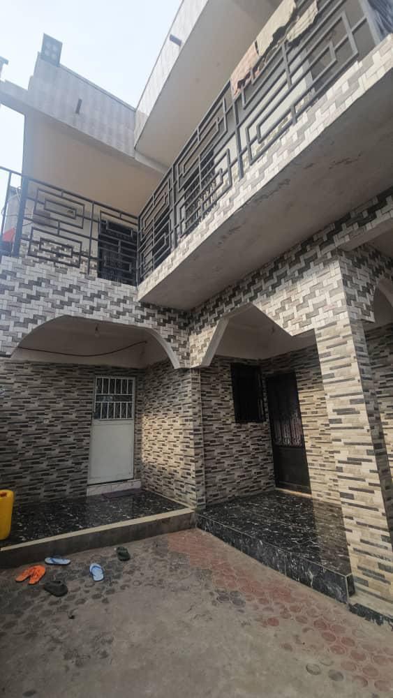 scaled_1007751458 Immeuble à Vendre – Mont-Ngafula, Kinshasa