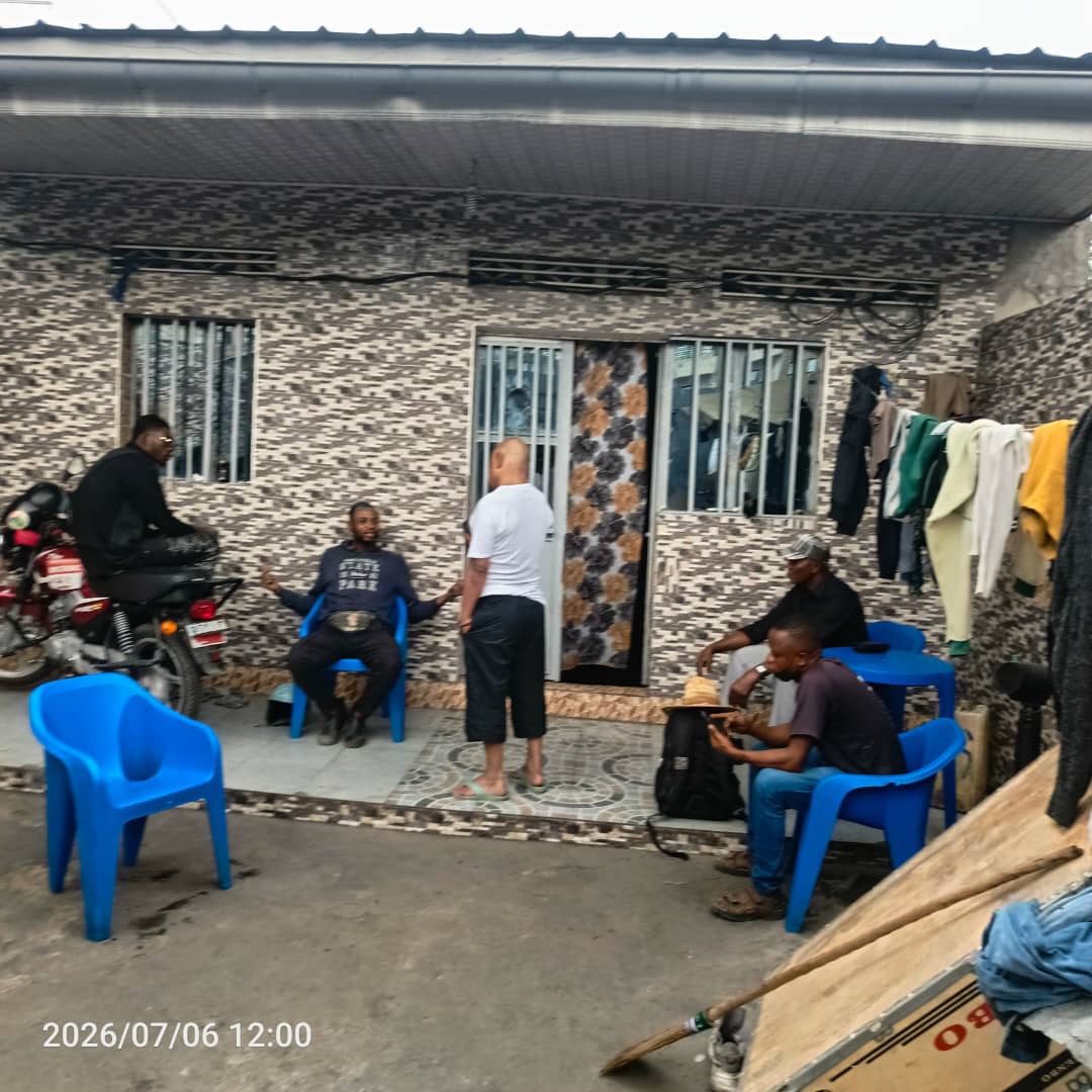 scaled_1007783975 Parcelle-Terrain à Vendre – Limete, Kinshasa