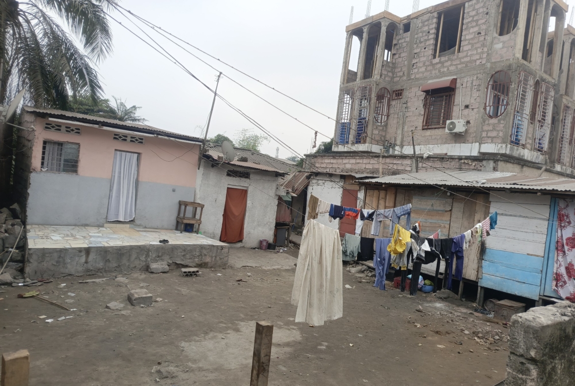 Parcelle-Terrain à Vendre – Limete, Kinshasa