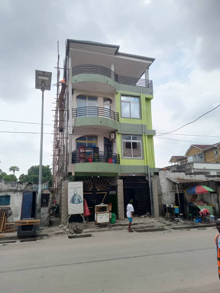 Immeuble à Vendre – Barumbu, Kinshasa