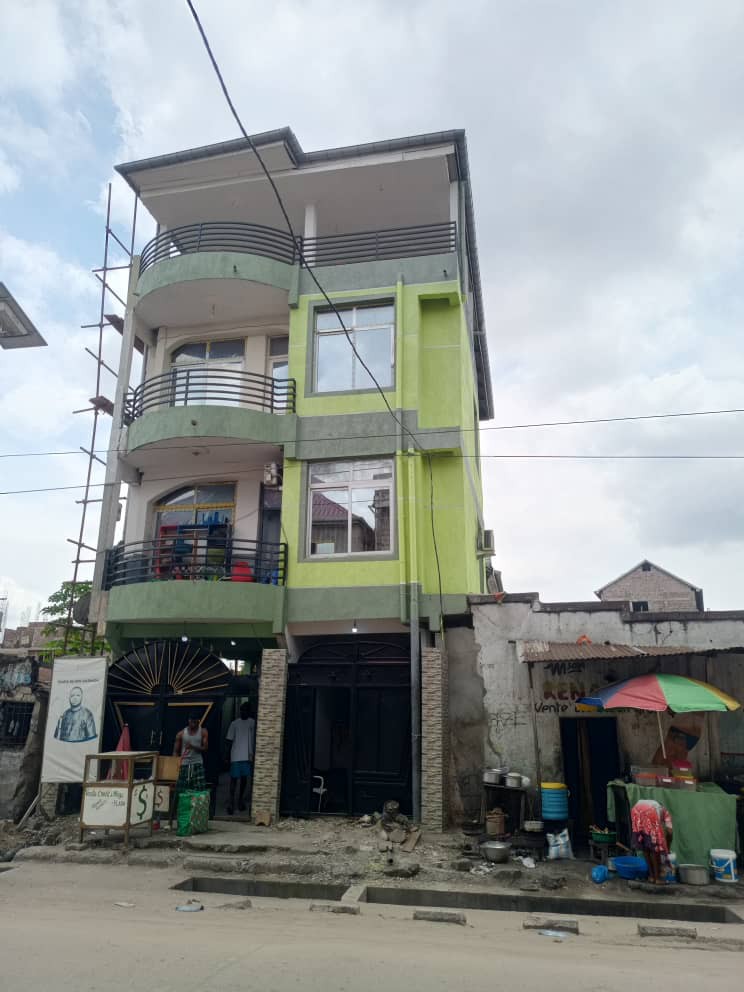 Immeuble à Vendre – Barumbu, Kinshasa