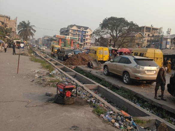 Parcelle à vendre à barumbu sur macadam