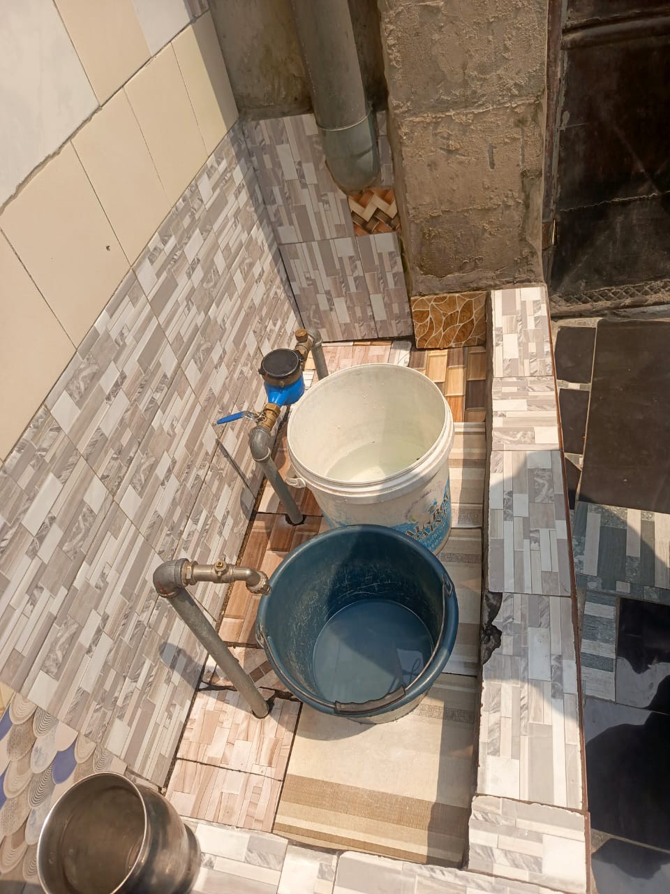 PARCELLE TYPE LOCATIF AVEC 3 PORTES À VENDRE À N’DJILI