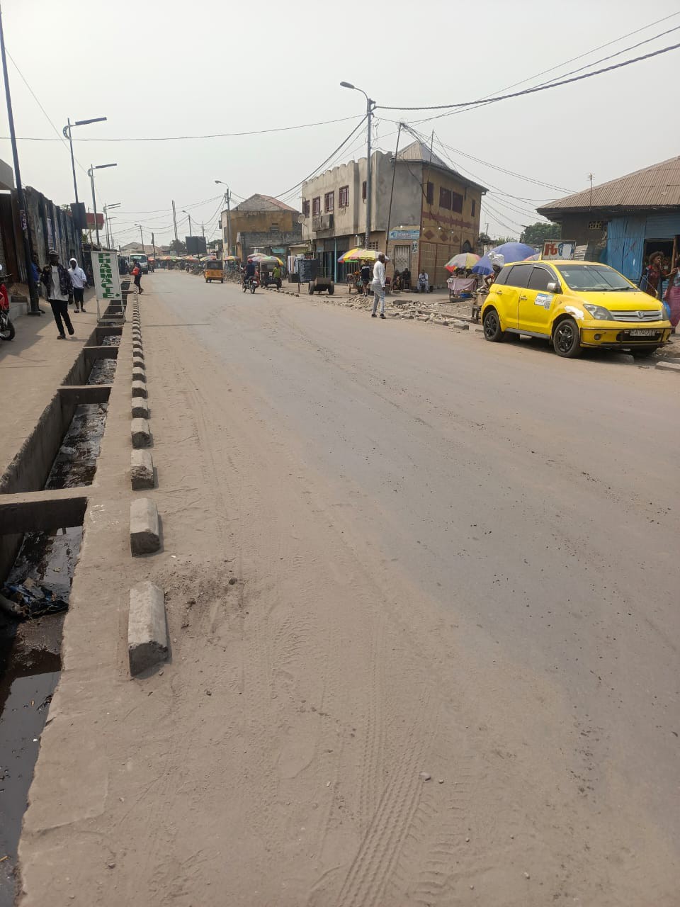 PARCELLE TYPE LOCATIF AVEC 3 PORTES À VENDRE À N’DJILI