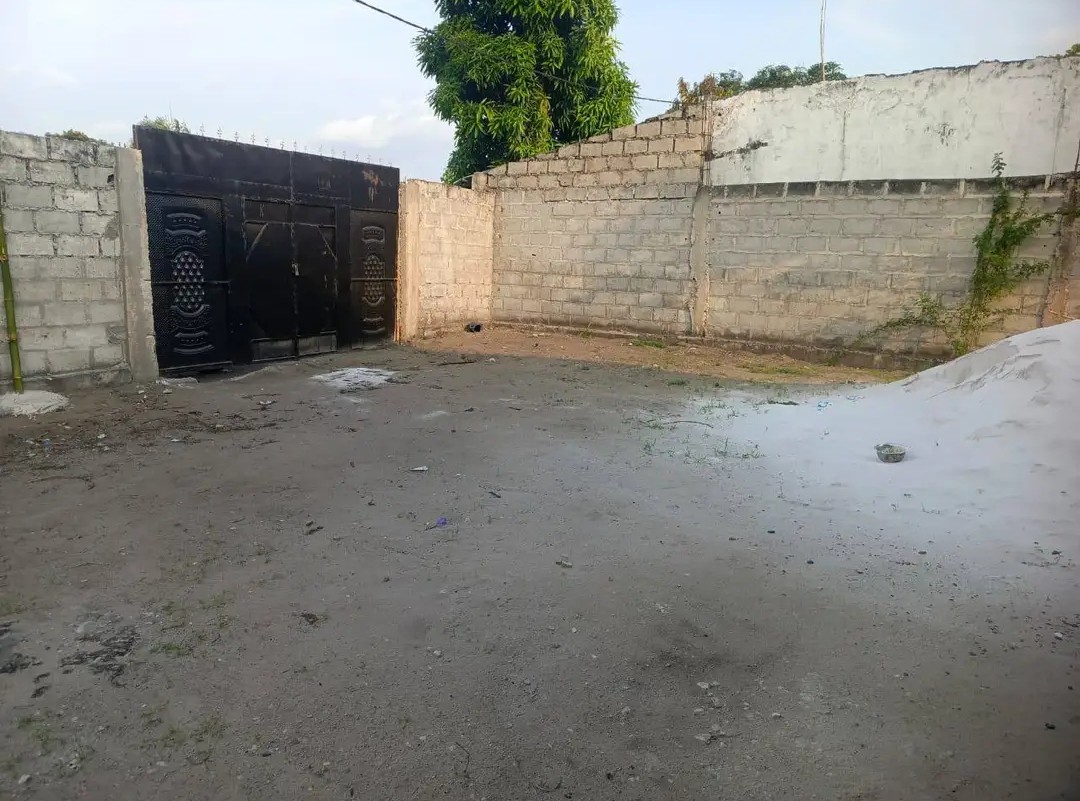 PARCELLE RÉSIDENTIELLE À VENDRE À BIBWA