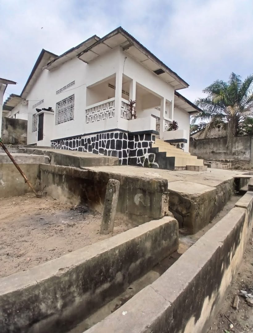 Parcelle-Terrain à Vendre – Ngaliema, Kinshasa