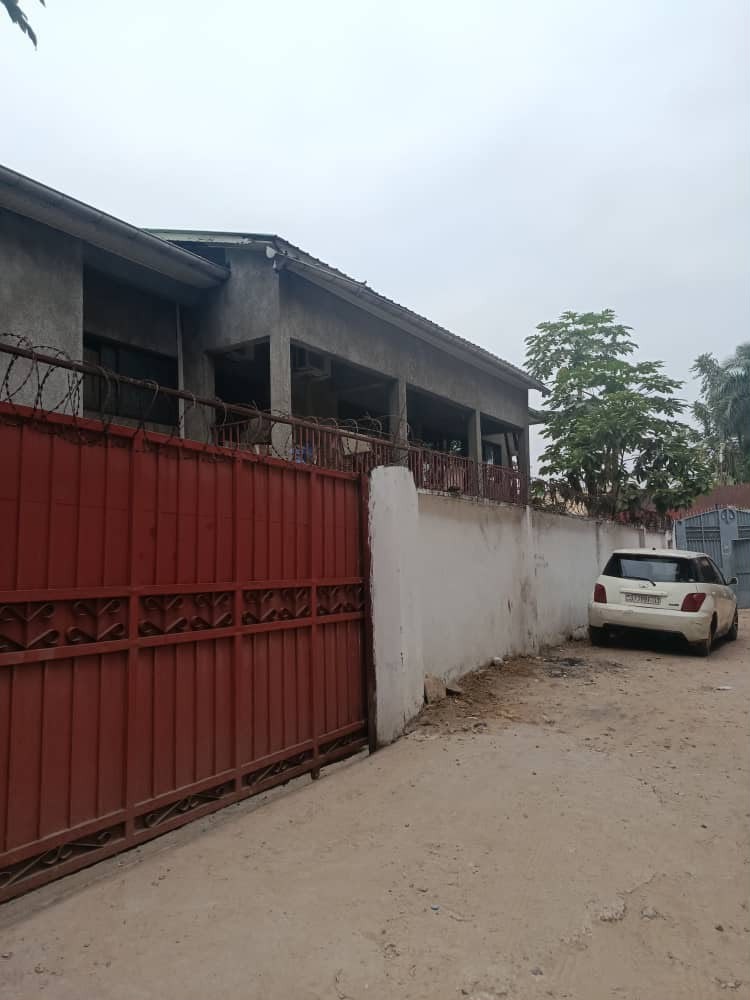 Parcelle-Terrain à Vendre – Ngaliema, Kinshasa